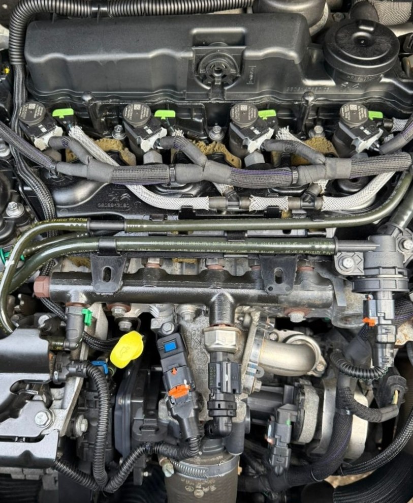 Culasse & injecteurs diesel - avant/après décapage cryogénique — après