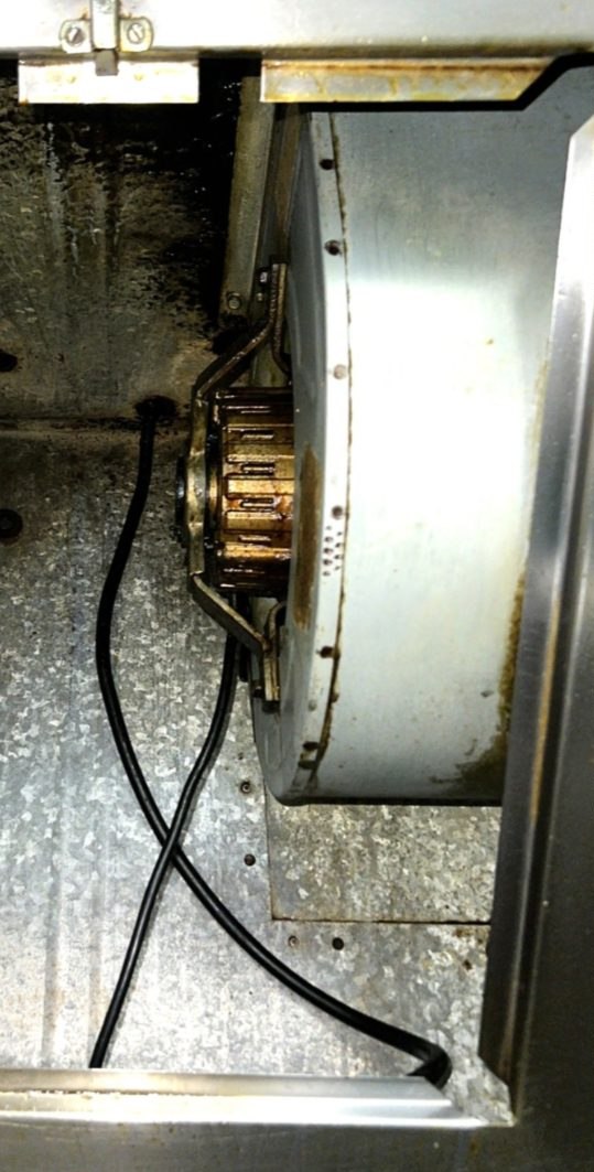 Ventilateur & moteur industriel - avant/après décapage cryogénique — avant